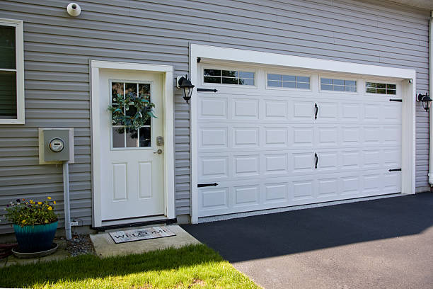 24/7 Emergency Garage Door Panel Replacement experts in Lake Charles, LA